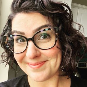 Meet your Posher, Karissa